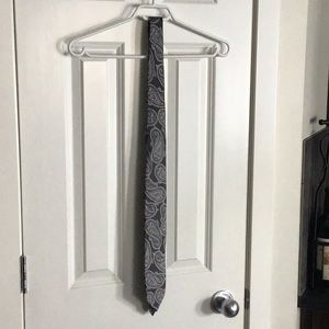 EUC Jones New York tie